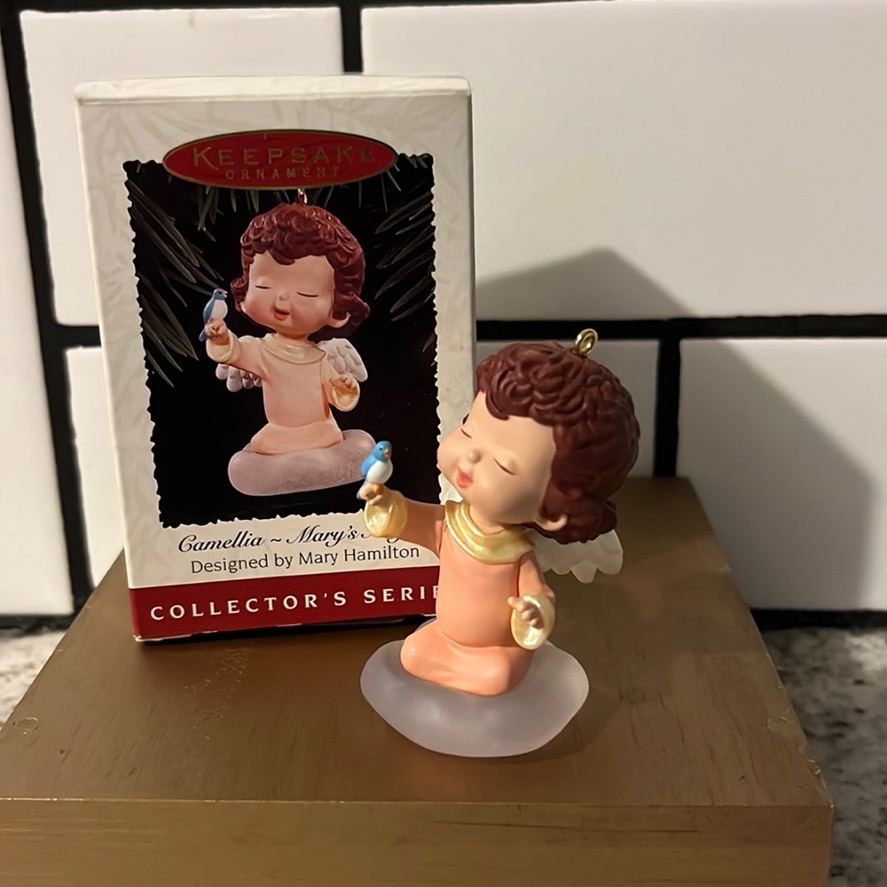 Hallmark ornament - Mary’s Angels - Camellia